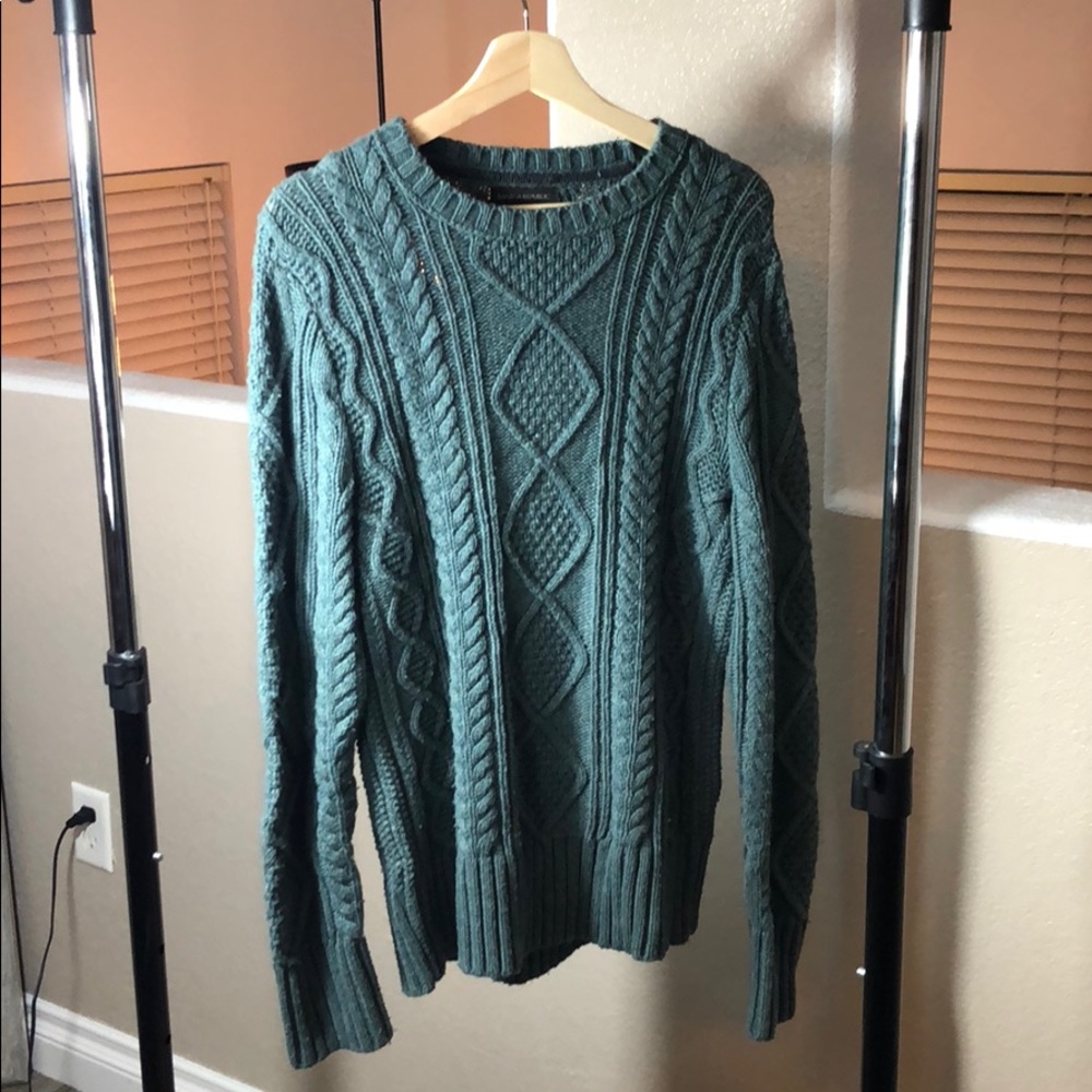 NEVER WORN banana republic knit sweater